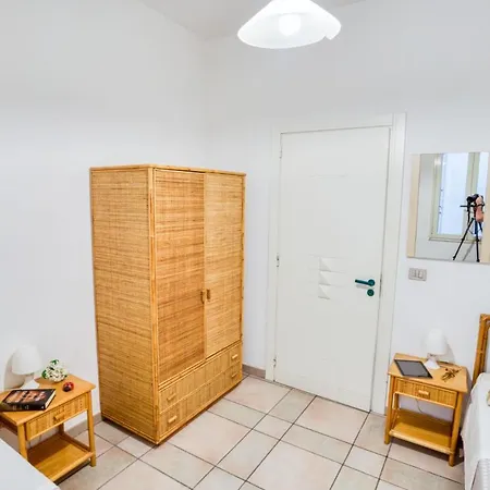Poti Sulla Apartment *
